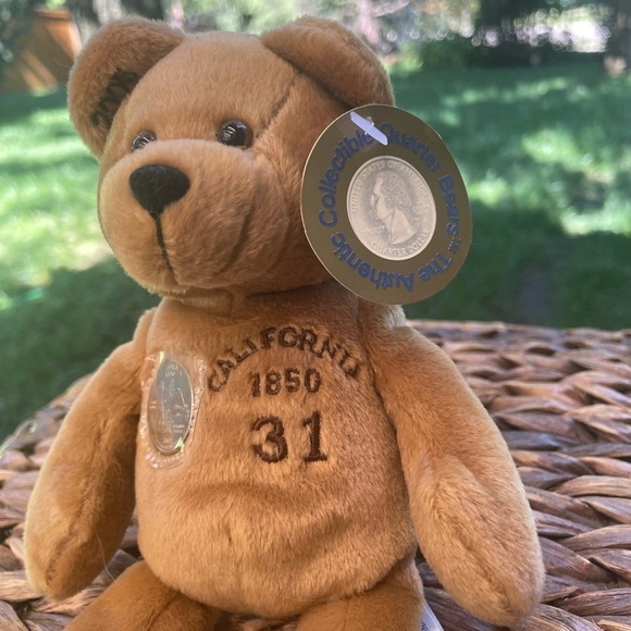 NEW California Vintage 2001 Authentic Collectible Quarter Bear with Flags - Picture 2 of 4